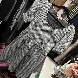 LOFT Black and White Pleated Mini Sundress puff sleeves